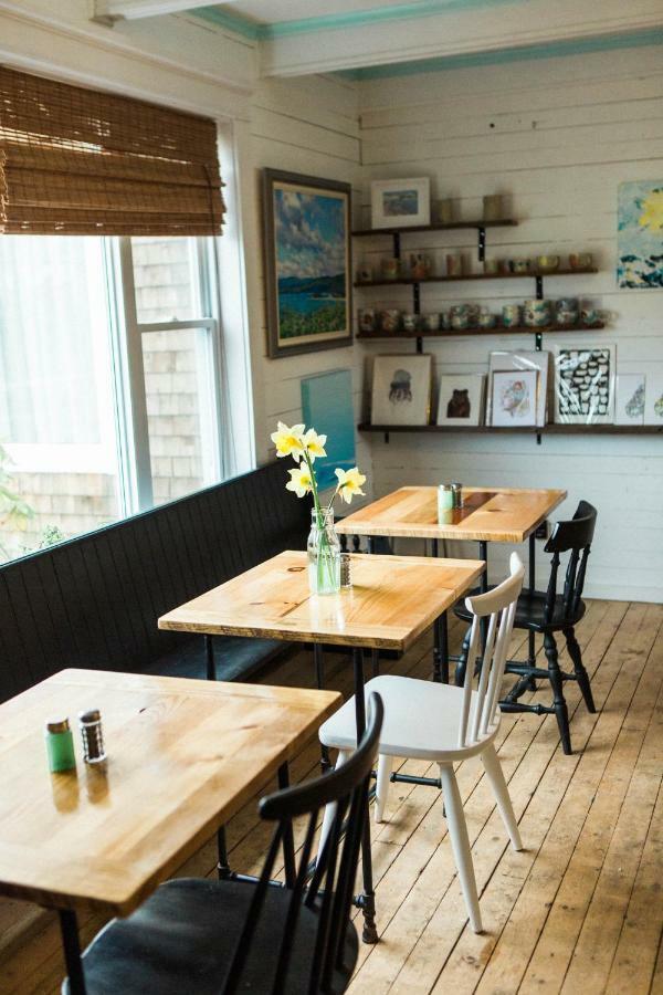 מלון אינגוניש Salty Rose'S And The Periwinkle Cafe מראה חיצוני תמונה